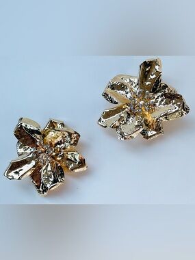 Gold Floral Statement Earrings - Elegant Women Jewelry